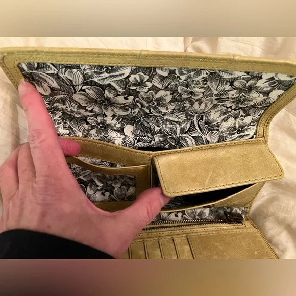 HOBO leather wallet - Picture 6 of 14